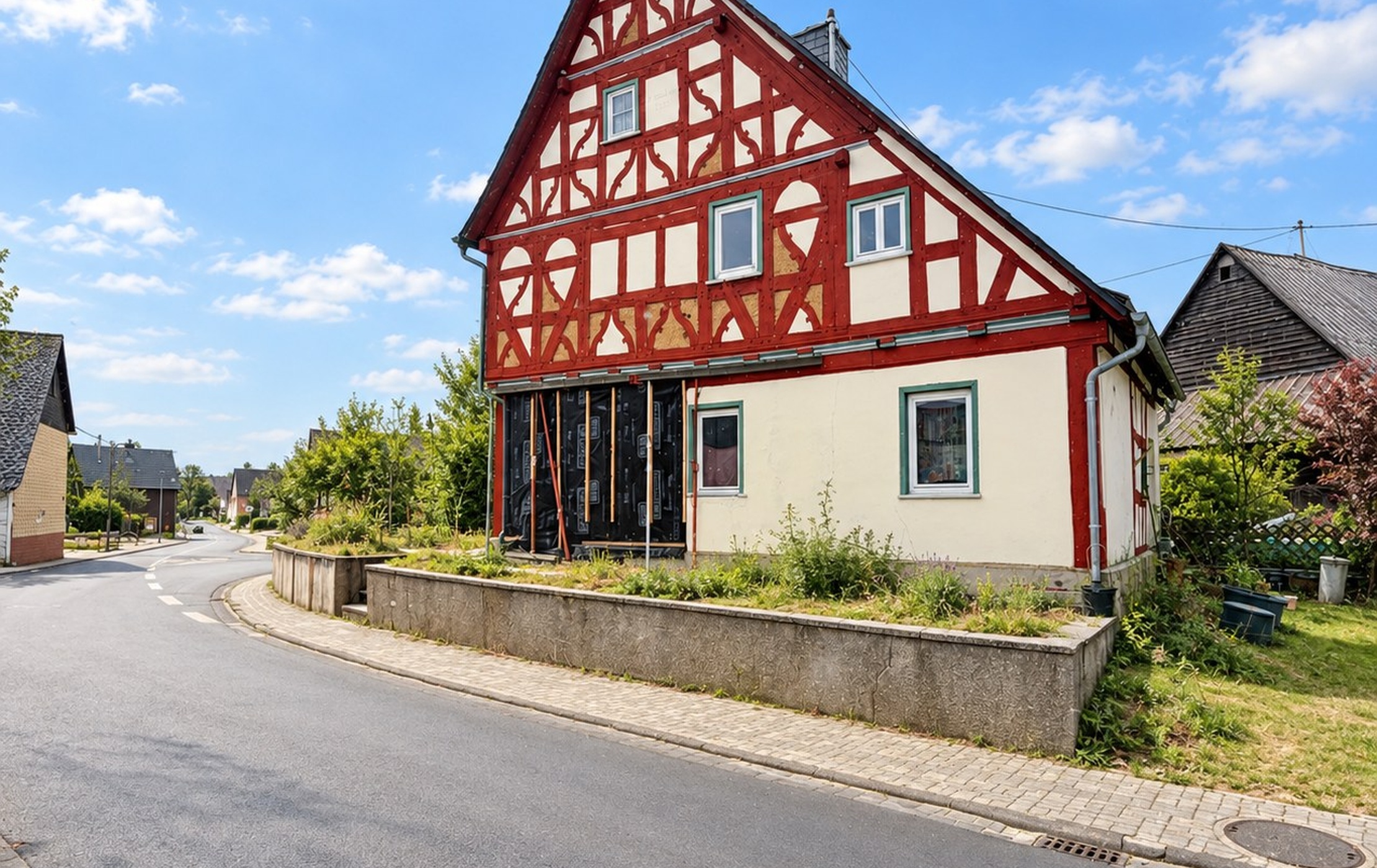 Fachwerkhaus von 1700 – Kulturdenkmal mit Charakter für Liebhaber und Handwerker